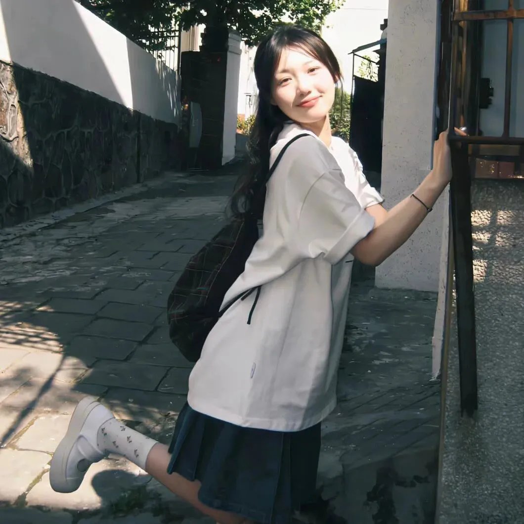 波丽士很忙